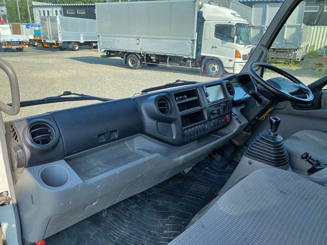 日野デュトロ平ボディ小型（2t・3t）[写真28]