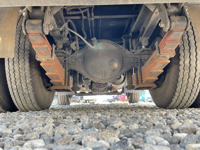 いすゞエルフパッカー車（塵芥車）小型（2t・3t）[写真24]