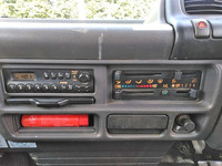 いすゞエルフパッカー車（塵芥車）小型（2t・3t）[写真36]