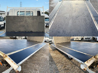 三菱ふそうキャンター平ボディ小型（2t・3t）[写真10]