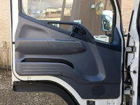 三菱ふそうキャンター平ボディ小型（2t・3t）[写真15]