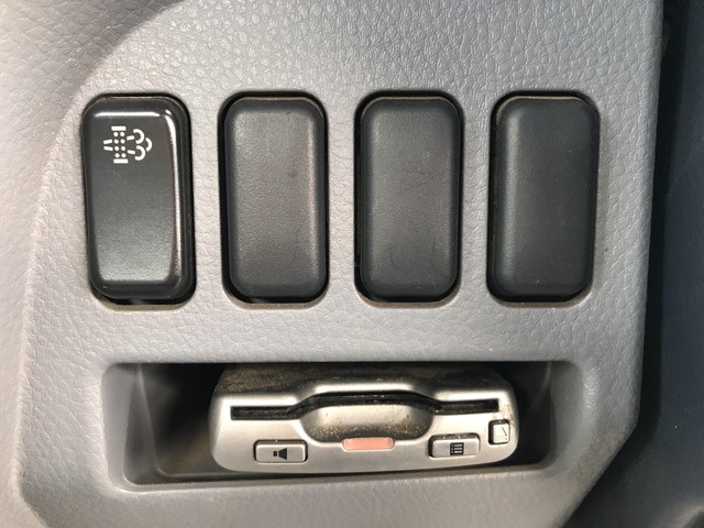 三菱ふそうキャンター平ボディ小型（2t・3t）[写真35]