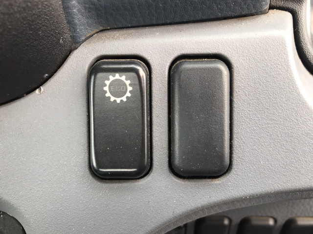 三菱ふそうキャンター平ボディ小型（2t・3t）[写真37]