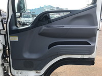 三菱ふそうキャンター平ボディ小型（2t・3t）[写真24]