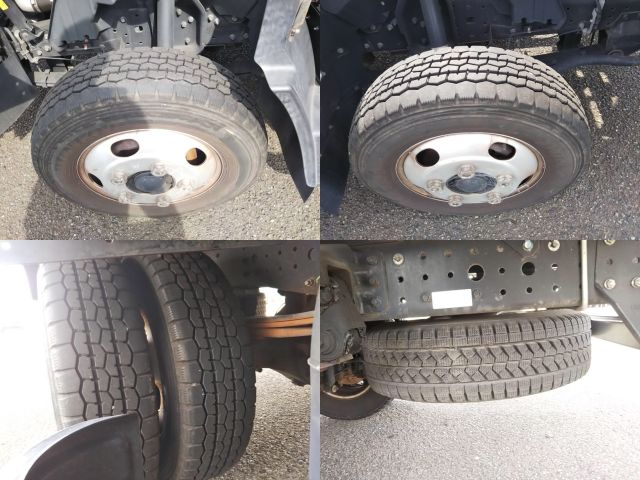 三菱ふそうキャンター平ボディ小型（2t・3t）[写真14]