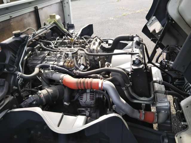 三菱ふそうキャンター平ボディ小型（2t・3t）[写真19]