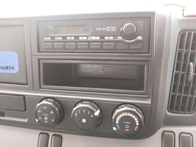 三菱ふそうキャンター平ボディ小型（2t・3t）[写真29]