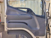 三菱ふそうキャンター平ボディ小型（2t・3t）[写真27]