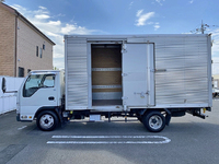 いすゞエルフアルミバン小型（2t・3t）[写真13]