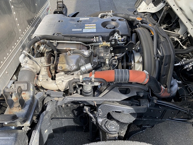 いすゞエルフアルミバン小型（2t・3t）[写真18]