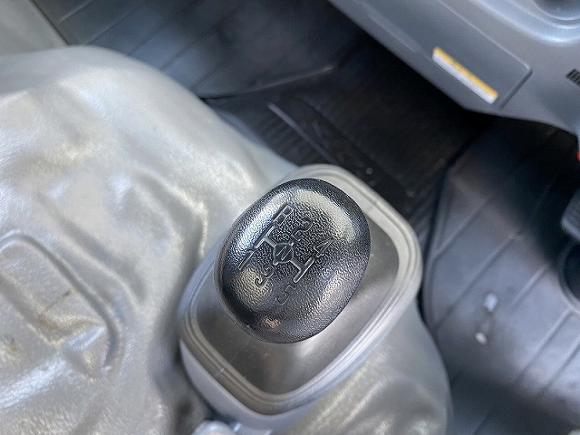 いすゞエルフアルミバン小型（2t・3t）[写真33]