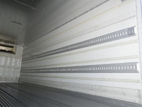 日野レンジャー冷凍車（冷蔵車）中型（4t）[写真12]