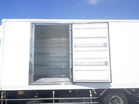 日野レンジャー冷凍車（冷蔵車）中型（4t）[写真05]