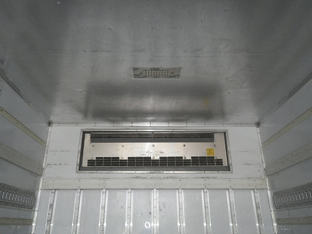 日野レンジャー冷凍車（冷蔵車）中型（4t）[写真09]