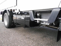 三菱ふそうキャンターダブルキャブ（Wキャブ）小型（2t・3t）[写真11]