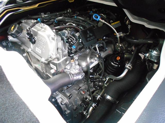 三菱ふそうキャンターダブルキャブ（Wキャブ）小型（2t・3t）[写真13]