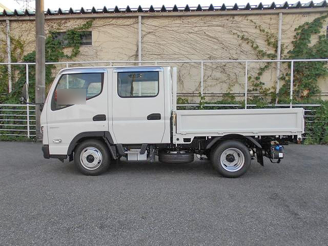 三菱ふそうキャンターダブルキャブ（Wキャブ）小型（2t・3t）[写真05]