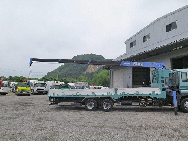 いすゞギガクレーン4段大型（10t）[写真10]