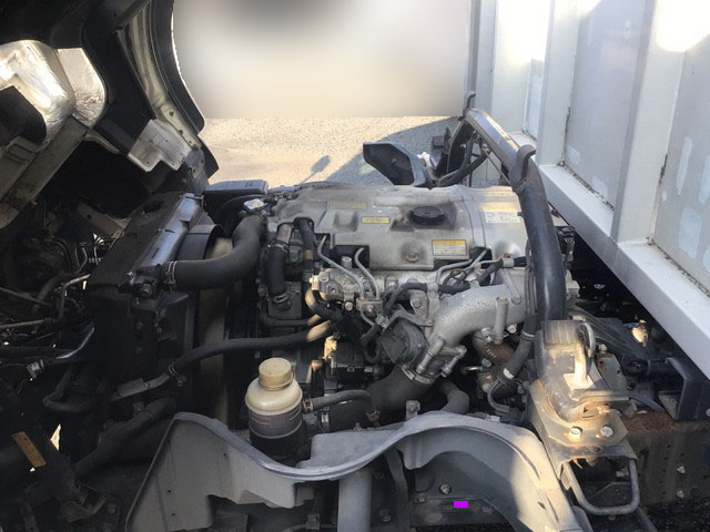 三菱ふそうキャンターアルミウイング小型（2t・3t）[写真14]