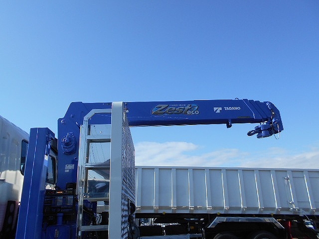 三菱ふそうスーパーグレートセルフクレーン4段大型（10t）[写真18]