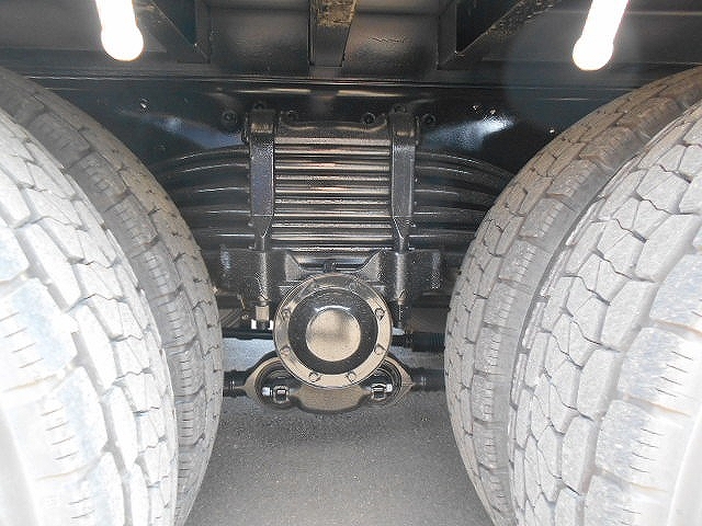 三菱ふそうスーパーグレートセルフクレーン4段大型（10t）[写真21]