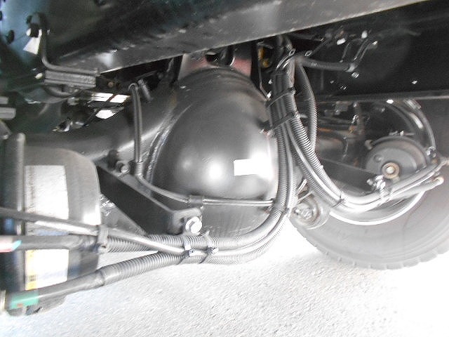 三菱ふそうスーパーグレートセルフクレーン4段大型（10t）[写真24]