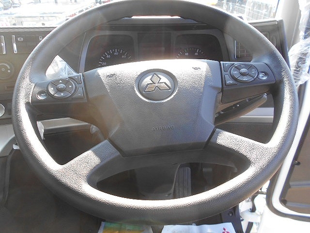 三菱ふそうスーパーグレートセルフクレーン4段大型（10t）[写真34]