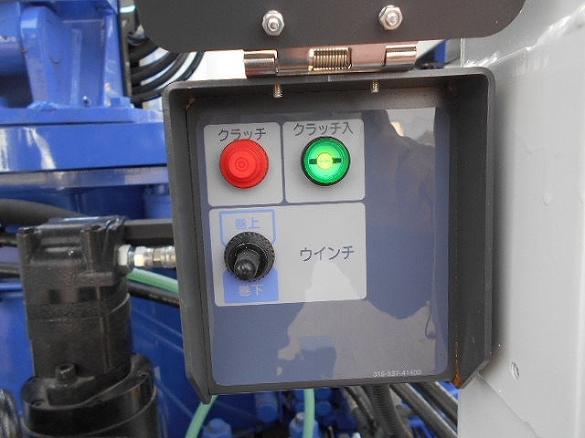 三菱ふそうスーパーグレートセルフクレーン4段大型（10t）[写真09]