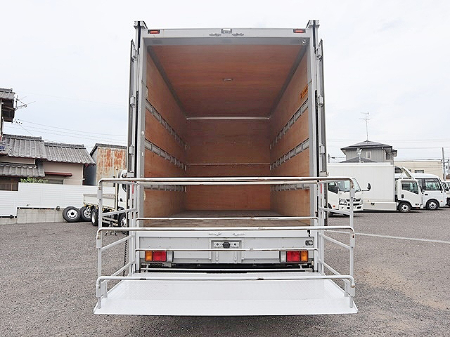 いすゞエルフアルミバン小型（2t・3t）[写真12]