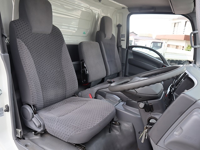 いすゞエルフアルミバン小型（2t・3t）[写真27]