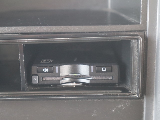 いすゞエルフアルミバン小型（2t・3t）[写真32]