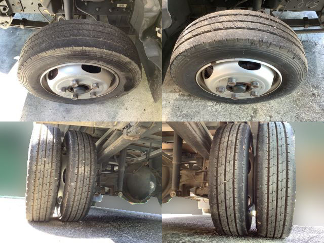 トヨタトヨエース平ボディ小型（2t・3t）[写真12]