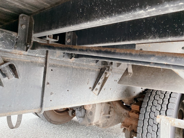 いすゞフォワードクレーン5段増トン（6t・8t）[写真22]