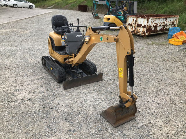 CATミニユンボ（ミニバックホー）[写真03]