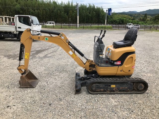 CATミニユンボ（ミニバックホー）[写真05]