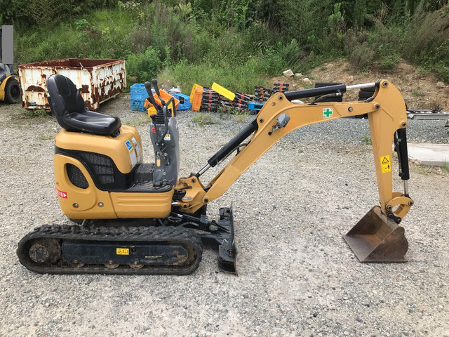 CATミニユンボ（ミニバックホー）[写真06]