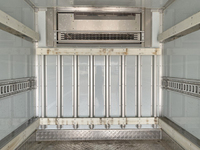 三菱ふそうキャンター冷凍車（冷蔵車）小型（2t・3t）[写真12]