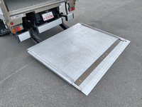 三菱ふそうキャンター冷凍車（冷蔵車）小型（2t・3t）[写真18]