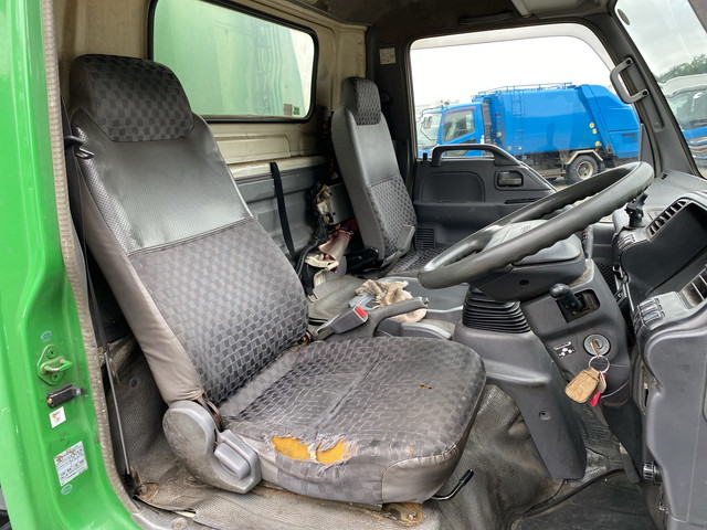 いすゞエルフパッカー車（塵芥車）小型（2t・3t）[写真29]