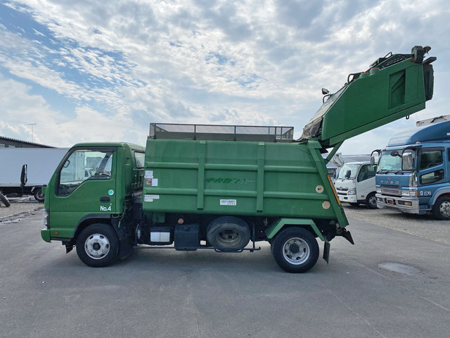 いすゞエルフパッカー車（塵芥車）小型（2t・3t）[写真06]