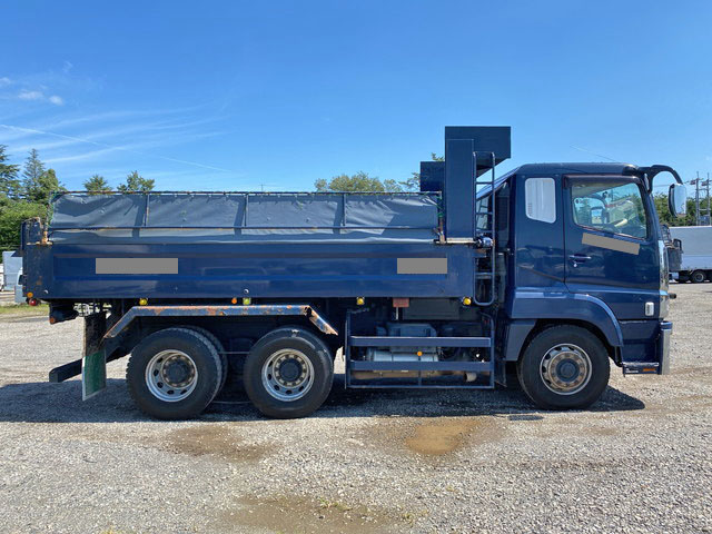 三菱ふそうスーパーグレートダンプ大型（10t）[写真07]