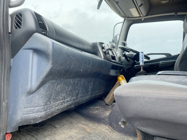 日野レンジャーユニック4段増トン（6t・8t）[写真29]