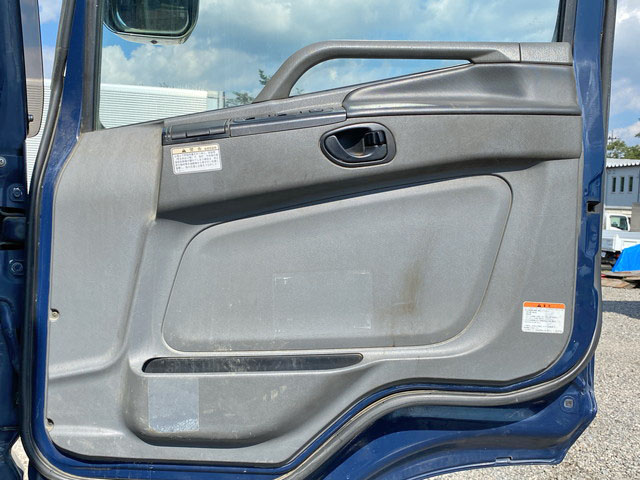 三菱ふそうスーパーグレートダンプ大型（10t）[写真27]