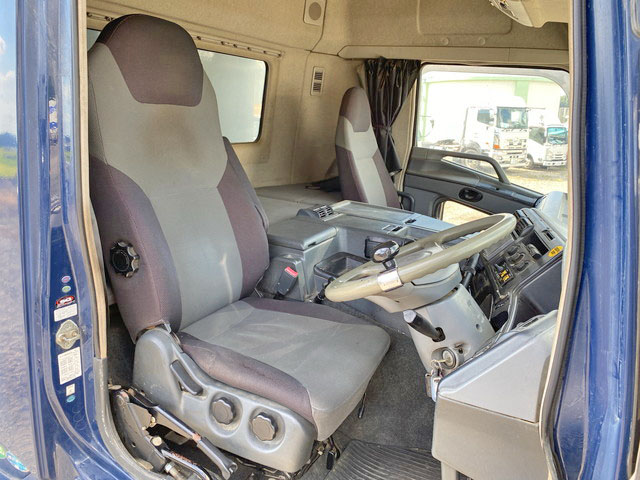 三菱ふそうスーパーグレートダンプ大型（10t）[写真28]