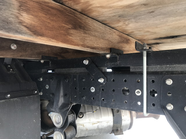 三菱ふそうキャンタークレーン3段小型（2t・3t）[写真12]