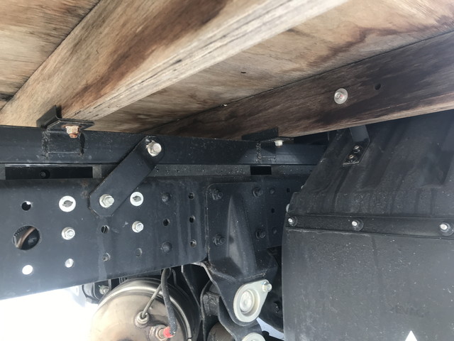 三菱ふそうキャンタークレーン3段小型（2t・3t）[写真13]