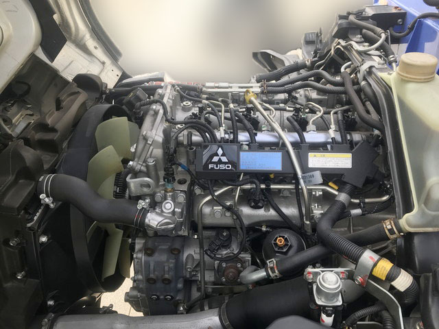 三菱ふそうキャンタークレーン3段小型（2t・3t）[写真22]