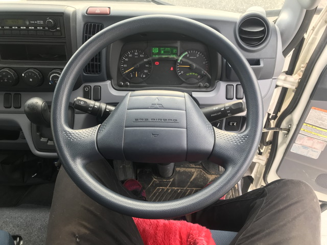 三菱ふそうキャンタークレーン3段小型（2t・3t）[写真29]