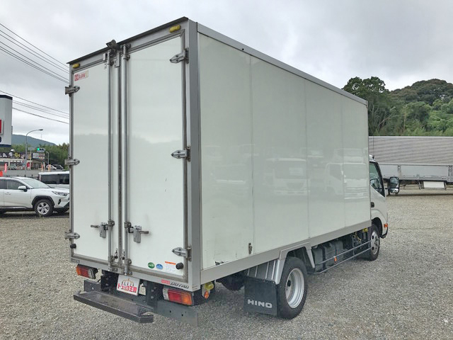 日野デュトロパネルバン小型（2t・3t）[写真02]