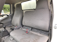 日野デュトロパネルバン小型（2t・3t）[写真30]